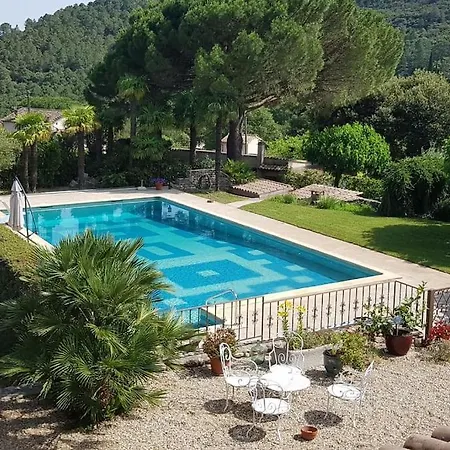 Holiday home Sous Le Grand Pin Eden En Cevennes *