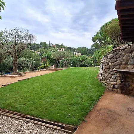Holiday home Sous Le Grand Pin Eden En Cevennes *
